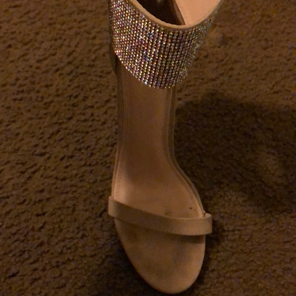 Heels - Picture 2 of 5